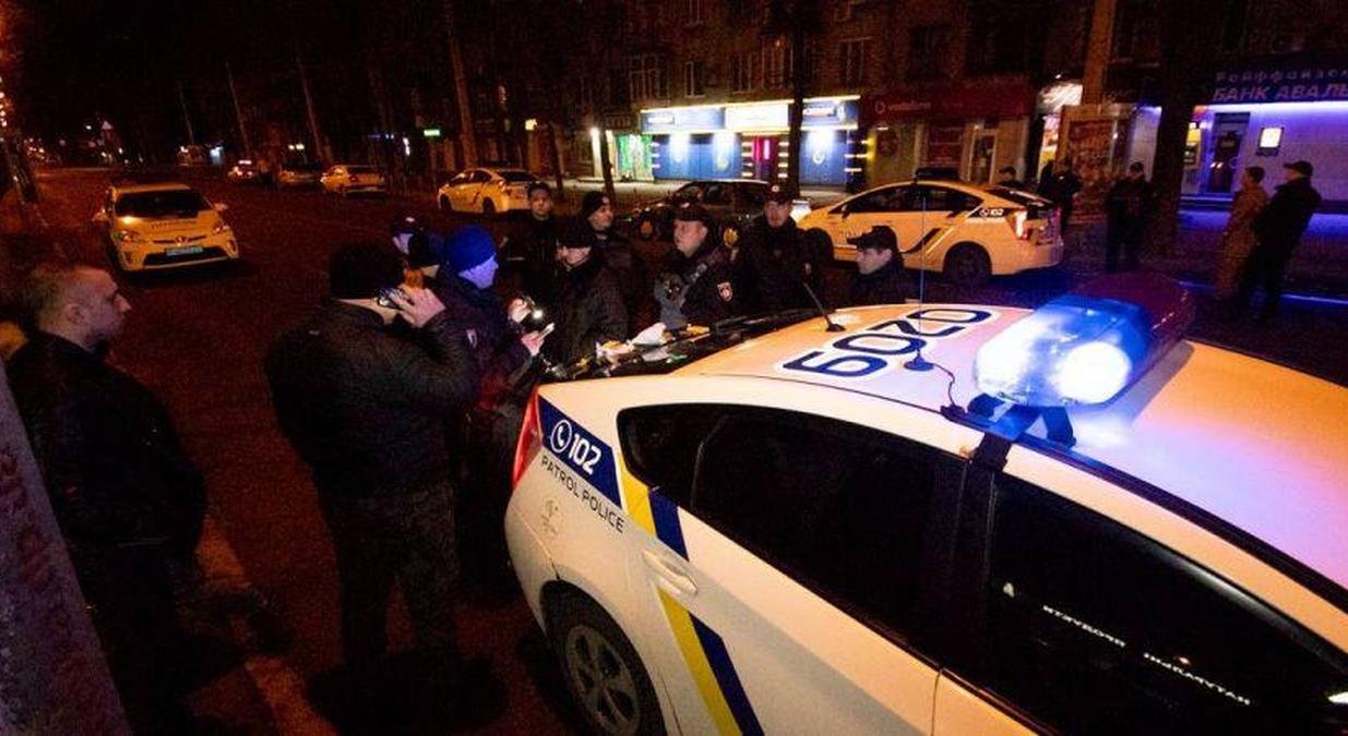 Нетрезвые злоумышленники говорят, что инкассаторы их едва не сбили - фото 1