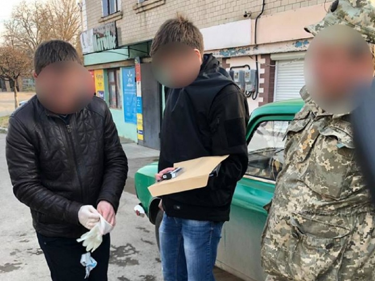 В военкомате Хмельницкой области чиновник  - фото 1