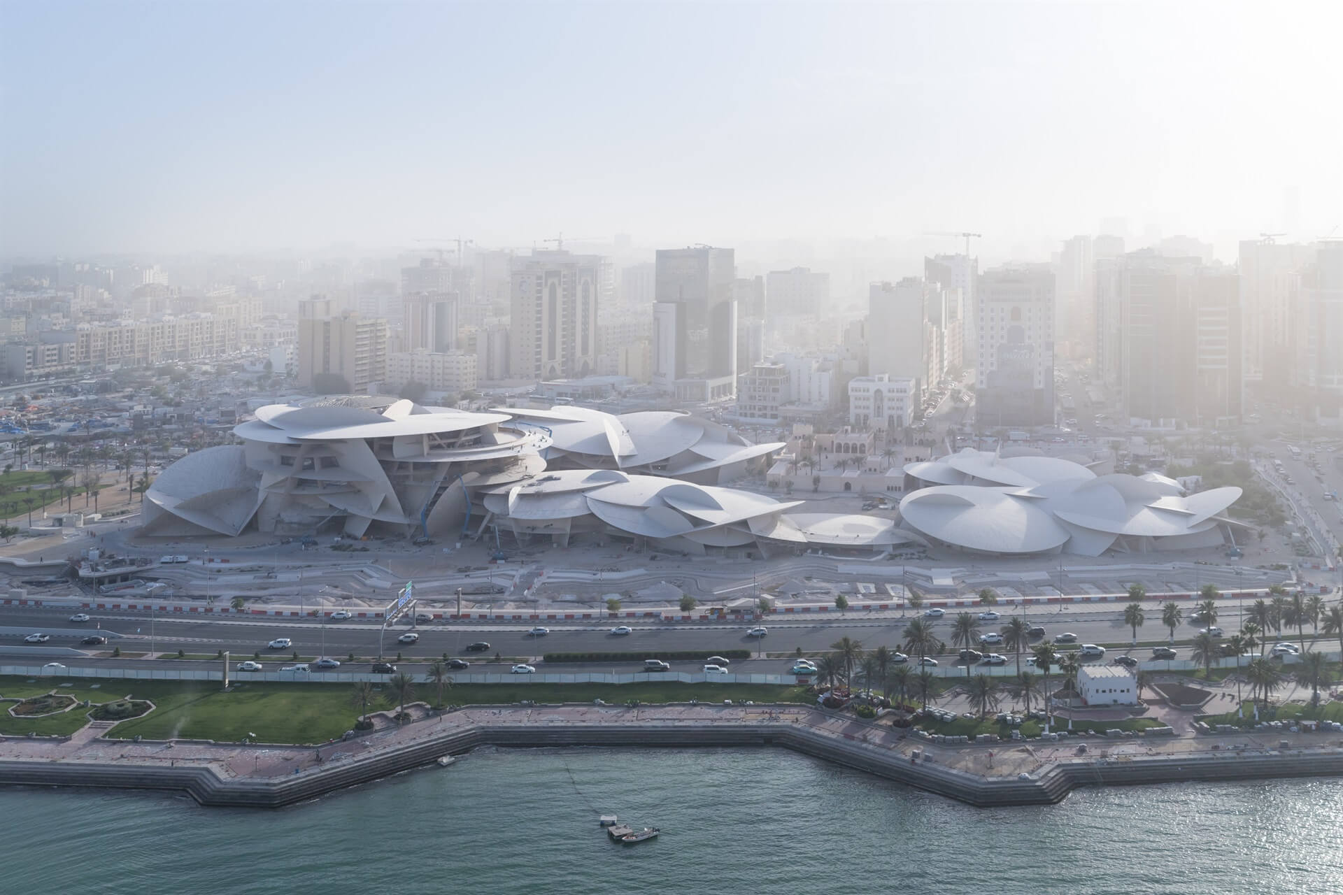 В Катаре открыли самый большой в мире национальный музей - фото 1