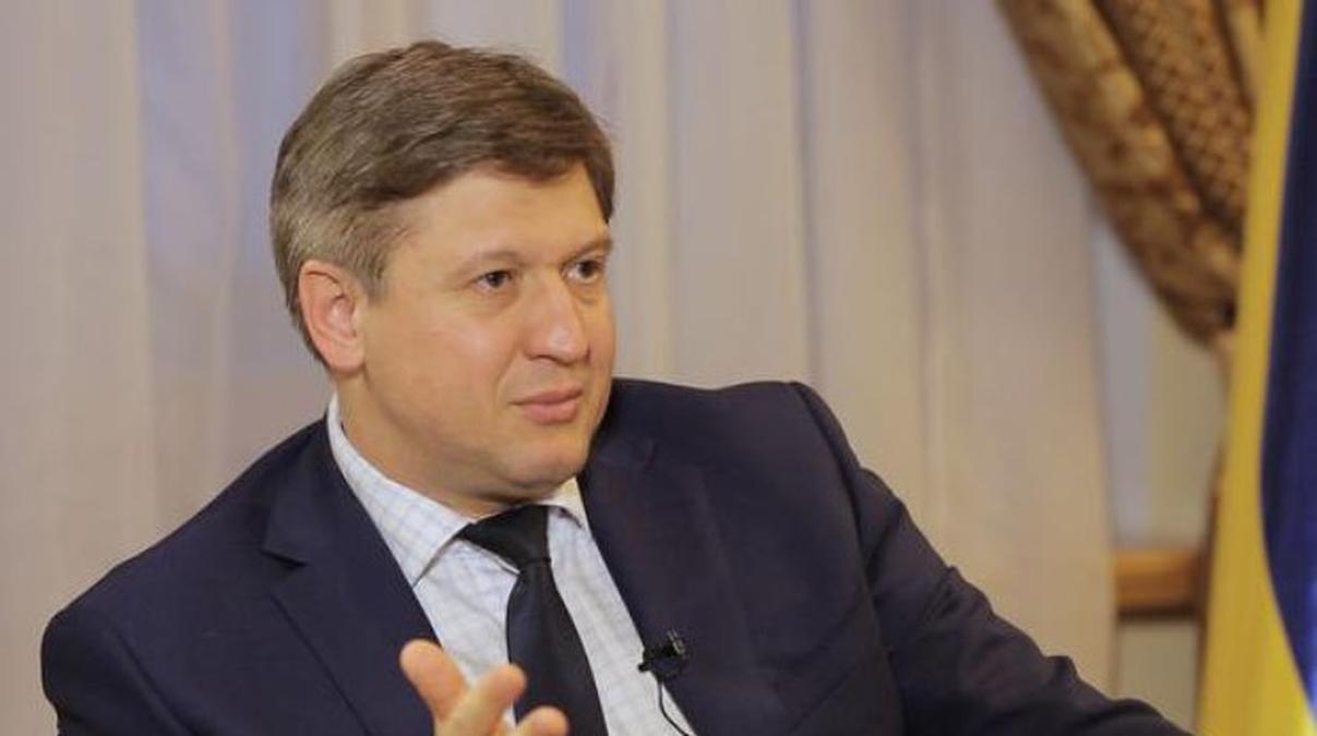 Зеленский посадил к Данилюку своих друзей - фото 1