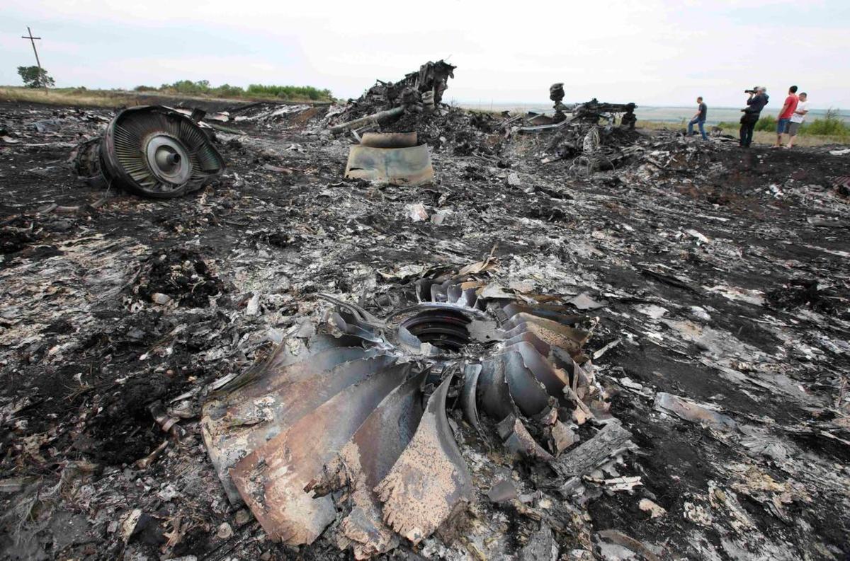 Российские террористы убили 298 человек, летевших на "Боинге" в Куала-Лумпур - фото 1