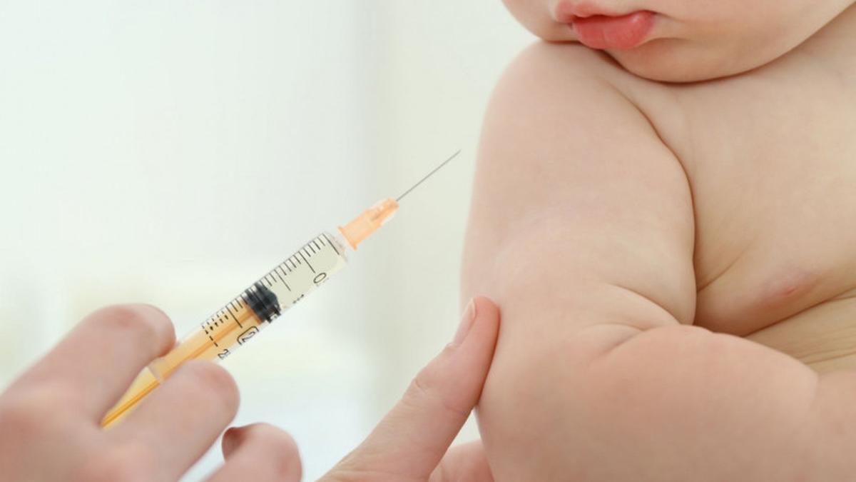 Украина начисто проваливает вакцинацию населения - фото 1
