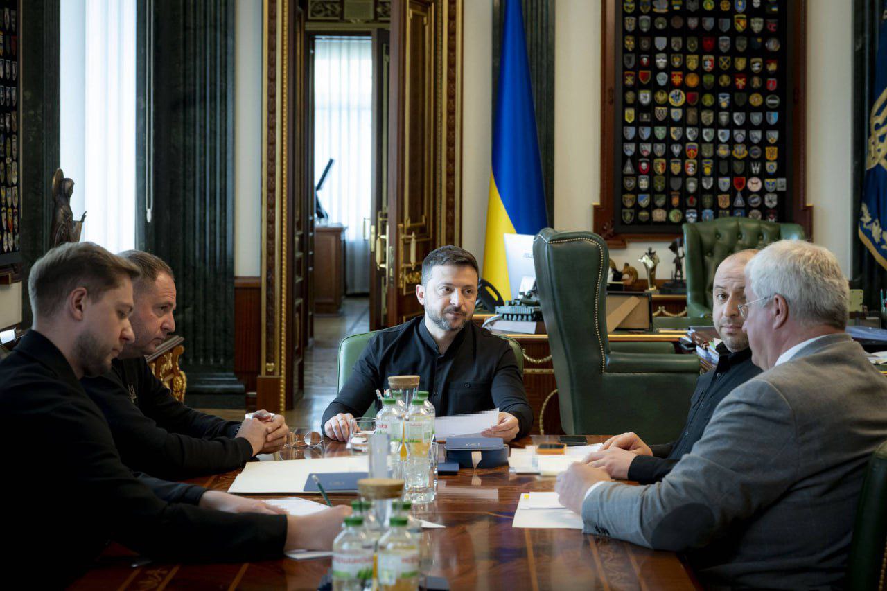 Україна активізує свою фірмову дипломатію - 1 Україна активізує свою фірмову дипломатію - фото 1