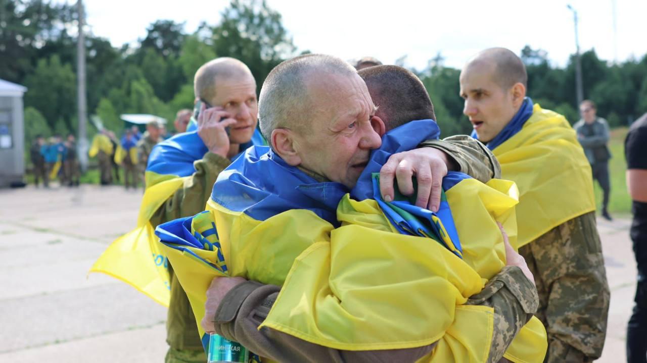 Відбувся новий обмін полоненими з Росією - 1 Відбувся новий обмін полоненими з Росією - фото 1