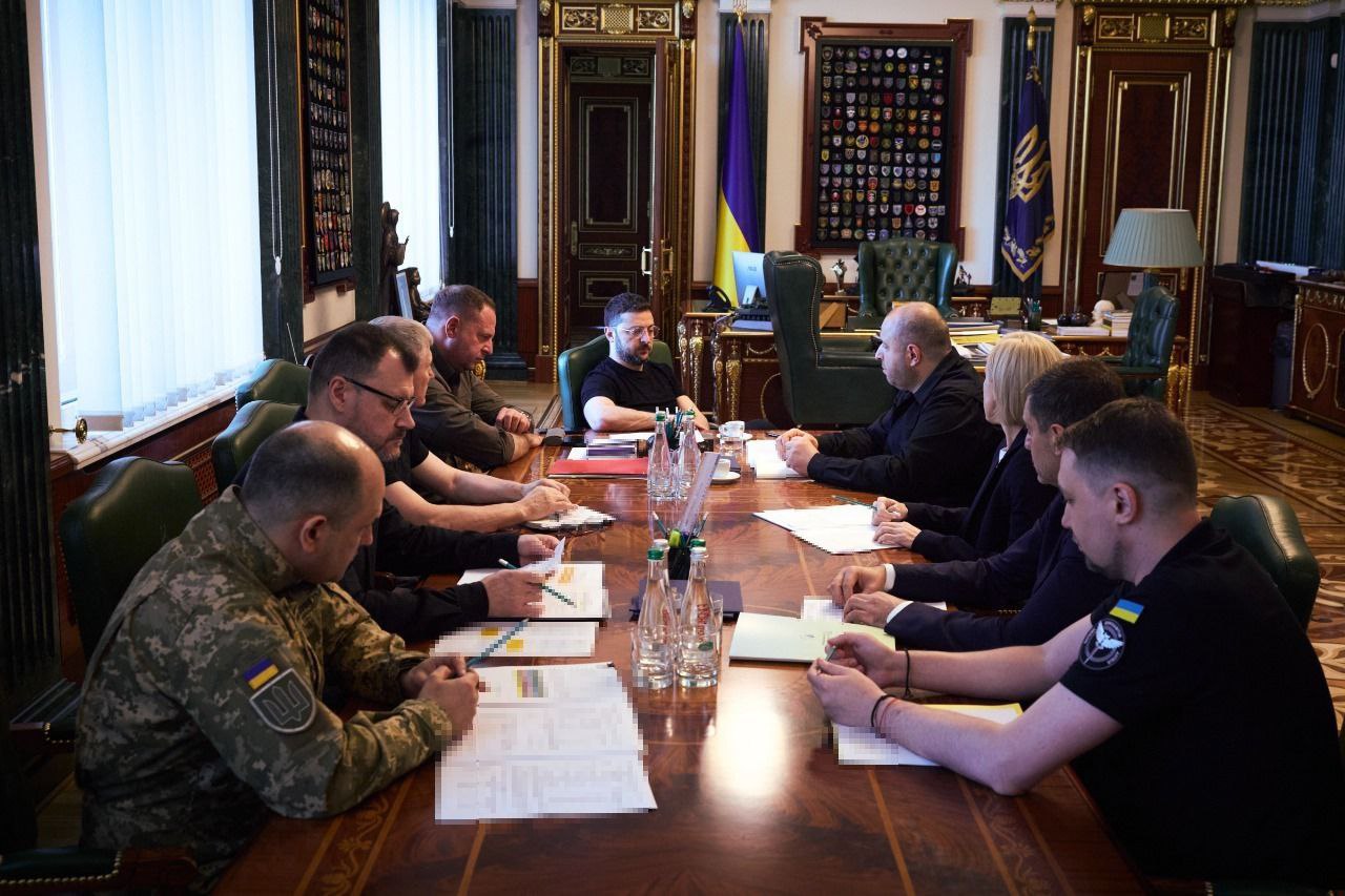 Зеленський сформував команду для переговорів з руснею - 1 Зеленський сформував команду для переговорів з руснею - фото 1