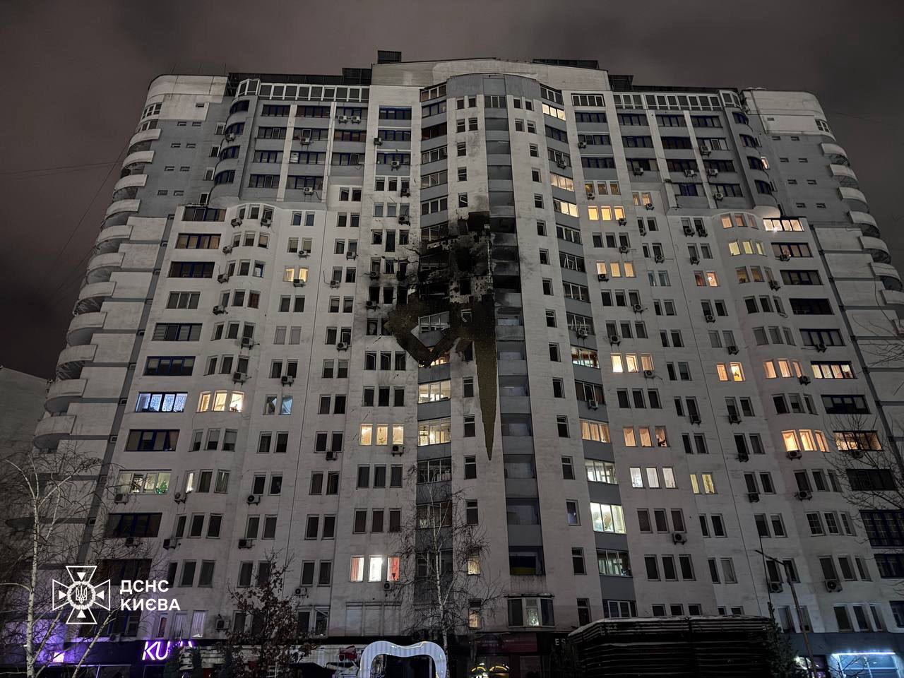 Наслідки російської атаки на Київ - фото 1