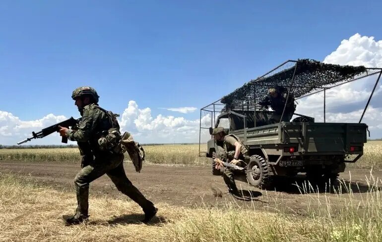 Окупанти просочилися у Гранів на Харківщині: піхота лізе без броні, щоб сховатися від дронів - фото 1
