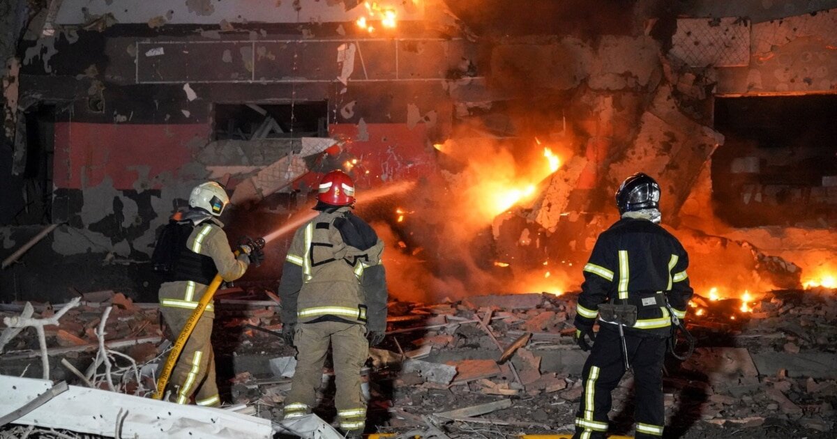 Ракетний удар по Полтавщині: росіяни поцілили у підприємство, є поранені - фото 1