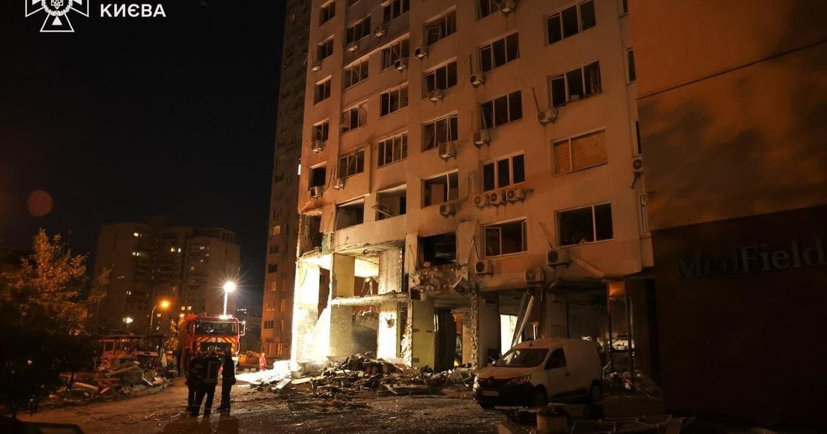 Кількість жертв у Києві зросла до 18, а Москва і Бєлгород не спали через дрони: головне за ніч - фото 1