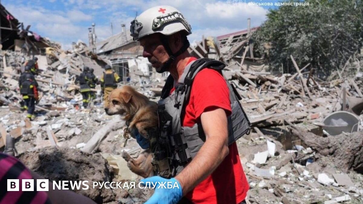 «Ховаюсь у туалеті, але на роботу йду» Чому росіяни посилили удари по Запоріжжю і як виживає місто - фото 1