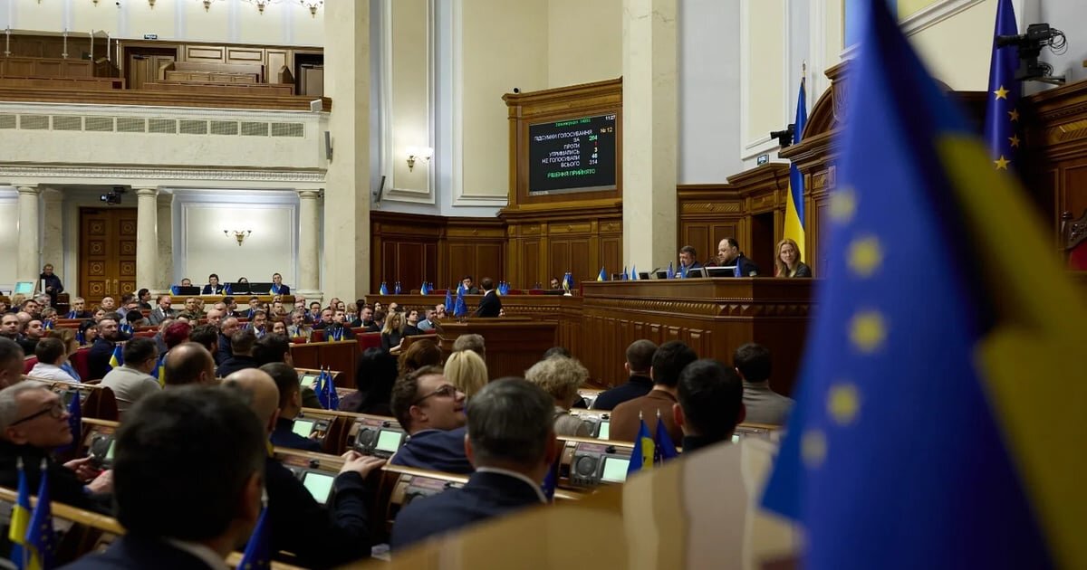 Ще 90 днів особливого режиму: Рада продовжила воєнний стан до кінця жовтня - фото 1