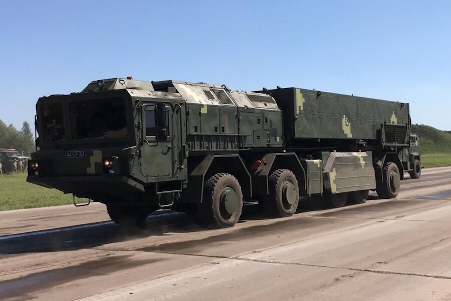 Росіяни звітували про знищення, а вона летить: Україна успішно випробувала власну балістичну ракету - фото 1