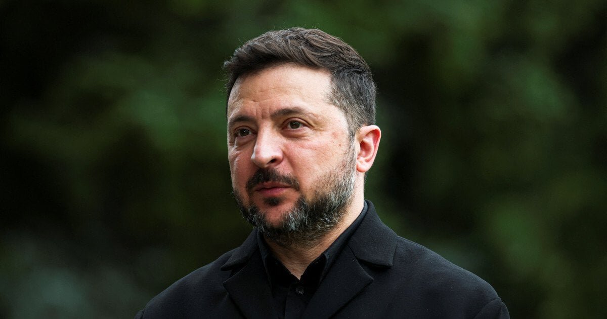 Ще 90 діб: Зеленський офіційно подовжив воєнний стан та мобілізацію до кінця жовтня - фото 1