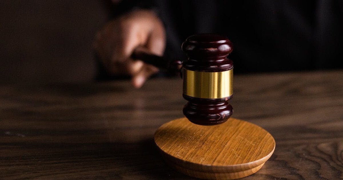 Бюрократія проти матері: як військова частина відмовила у виплаті за загиблого сина через документ 20-річної давності - фото 1