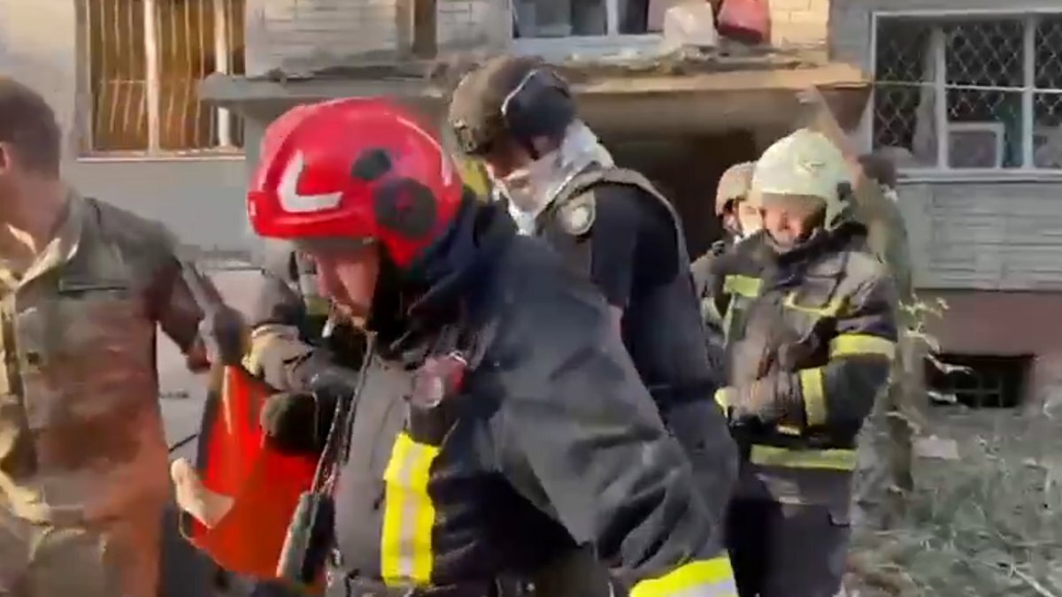 Понад 350 ракет і дронів за ніч: як Україна пережила масований удар та чому ППО знову працювала на межі - фото 1