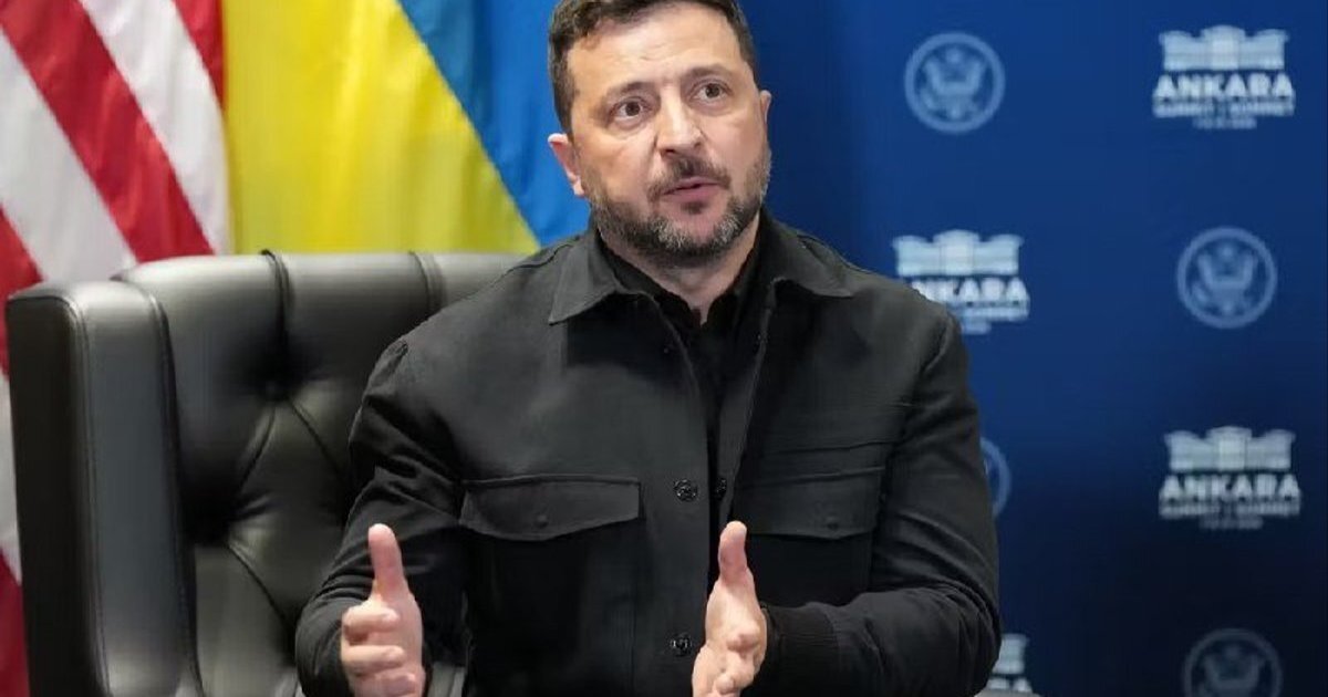 «Продаватиме перемогу, якої немає»: Зеленський пояснив, чому Україна не здасть Донбас і що готує Кремль - фото 1