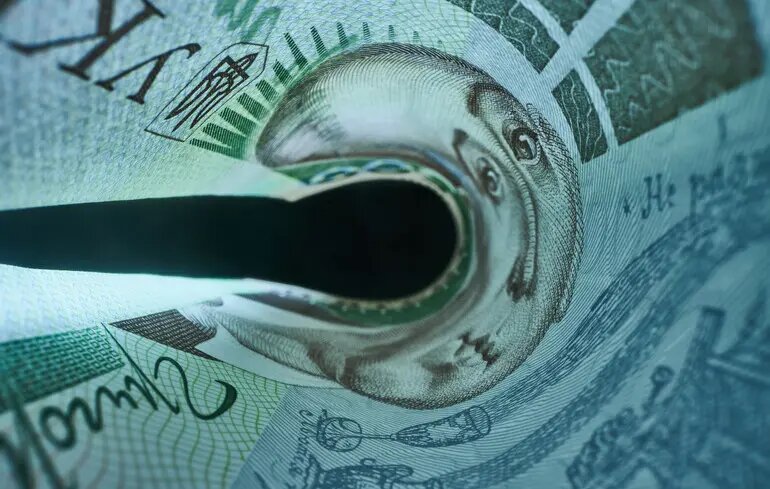 Гроші для освітян та студентів: з 1 вересня зростуть зарплати й стипендії - фото 1