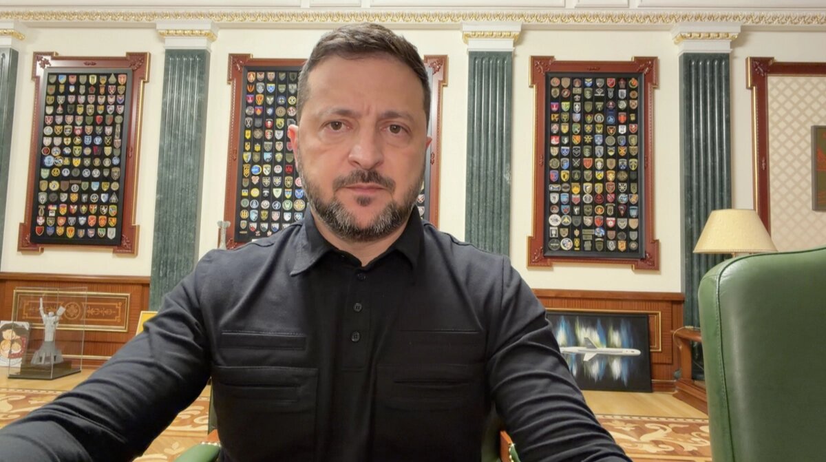 «Тему треба закривати»: Зеленський ініціює суворіше покарання для організаторів шахрайських кол-центрів - фото 1