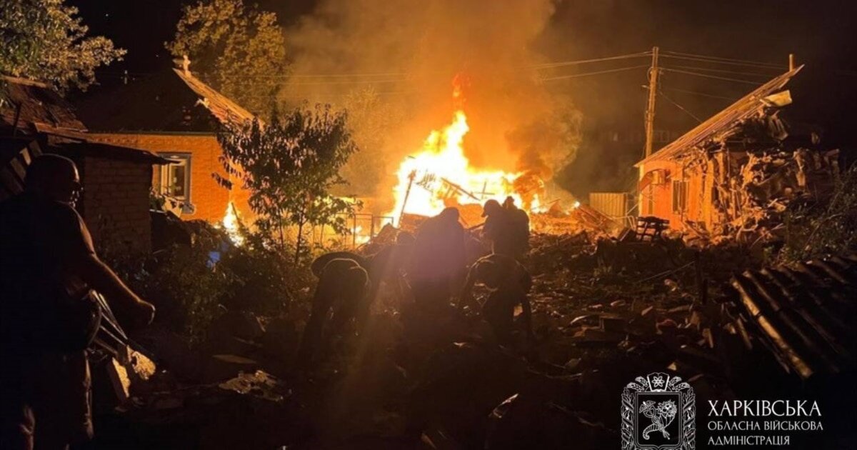 Удар по багатоповерхівці в Чернігові та обстріли п п'яти областей: деталі чергової атаки РФ - фото 1