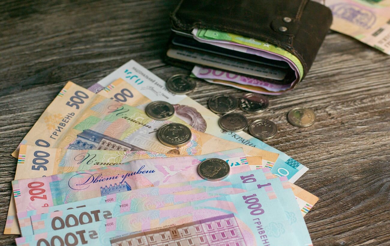Грошей вистачить лише на найголовніше: у бюджеті урізали фінансування майже всіх сфер - фото 1