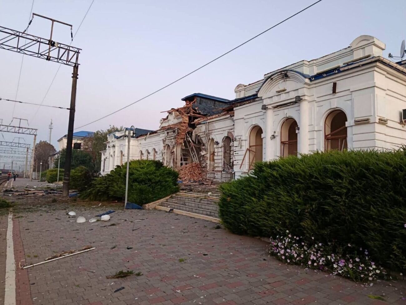 Потяги за розкладом чи зупинка рейсу: уряд затвердив нові правила для залізниці під час тривог - фото 1