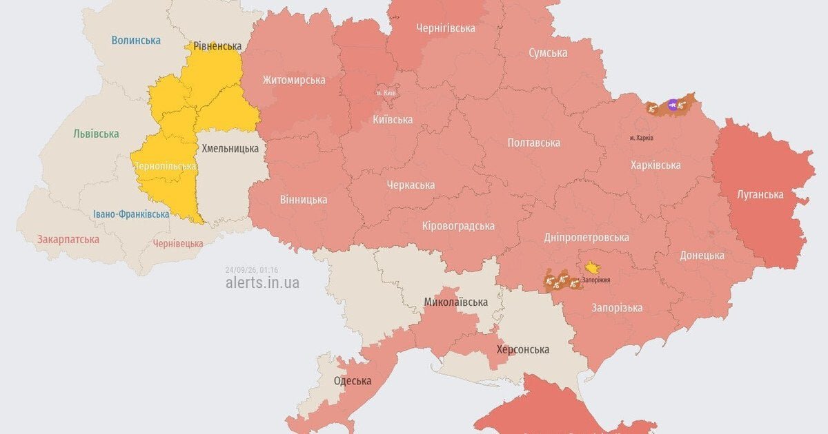 Нічний наліт на столицю: Росія вдарила по Києву безпілотниками та балістикою - фото 1