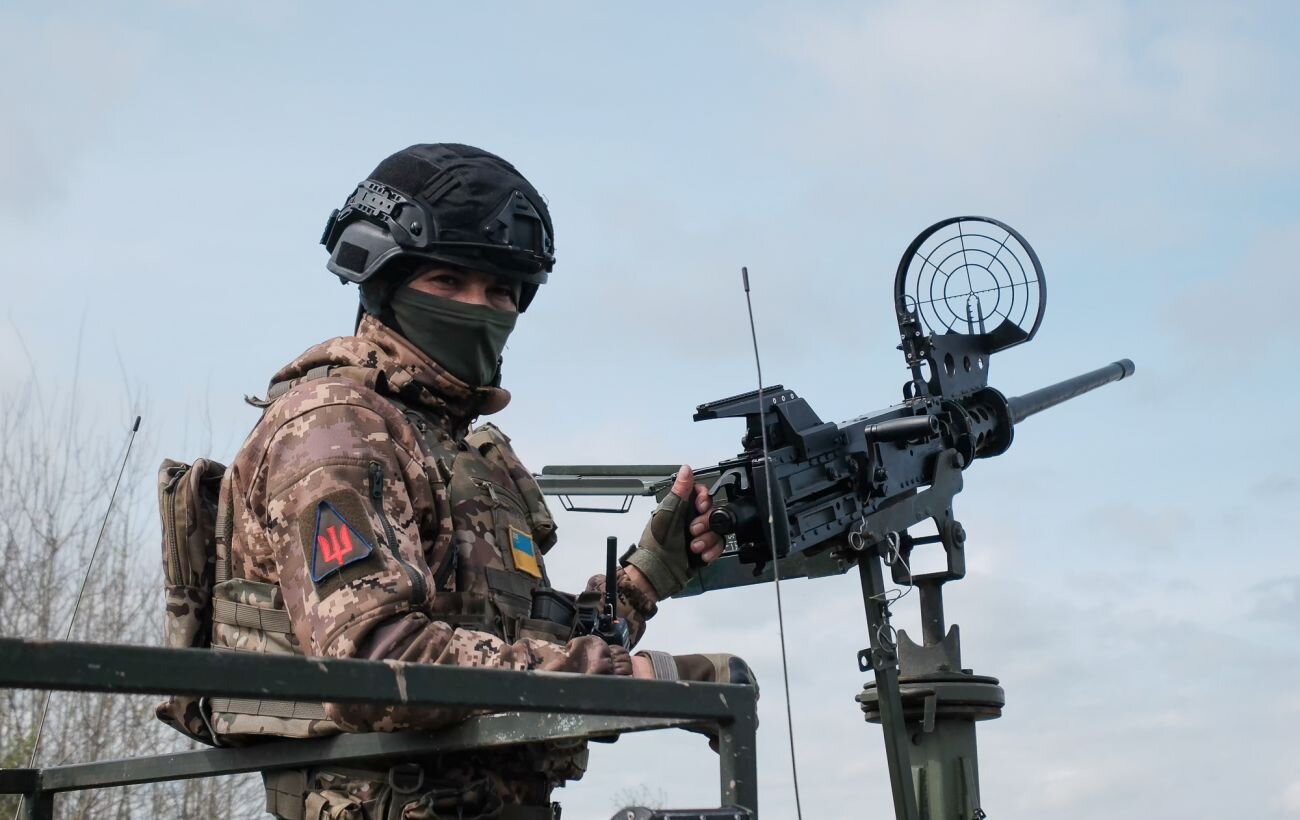 Нічний мікс із «Цирконів» та «Шахедів»: як ППО відбивала комбінований удар по Київщині - фото 1
