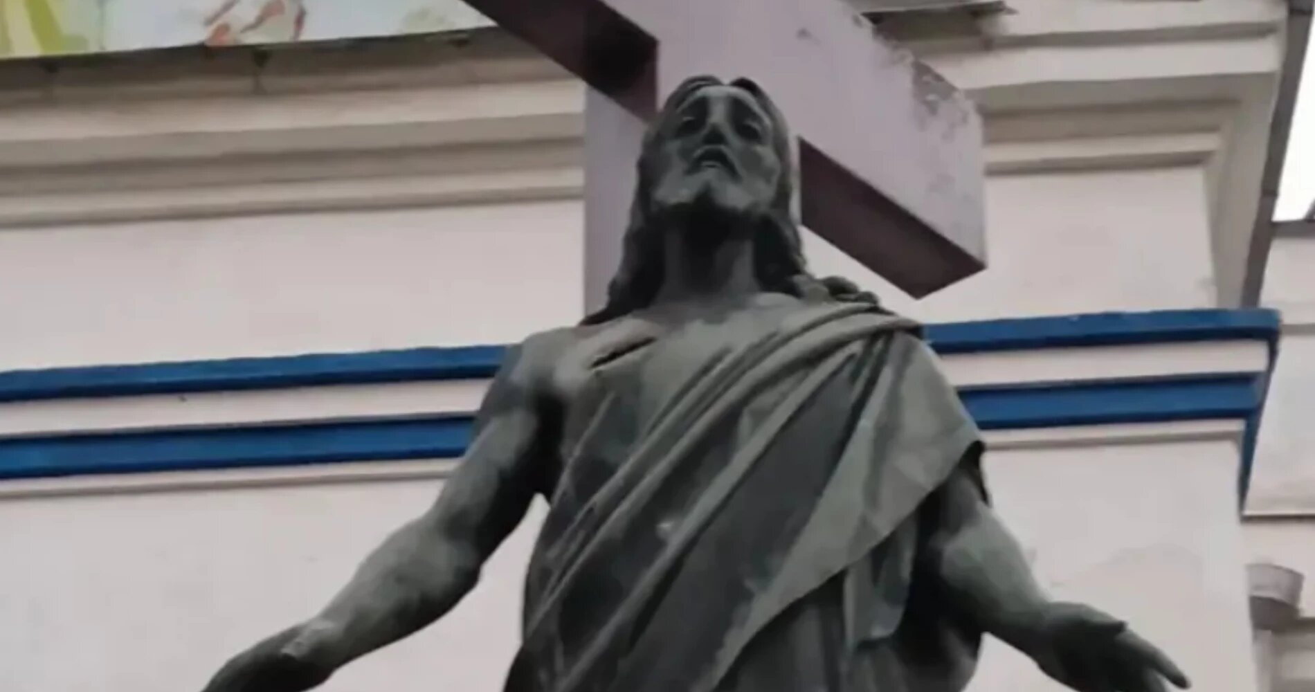 Удар по Сумах: російські КАБи пошкодили храм XIX століття та поранили трьох дітей - фото 1