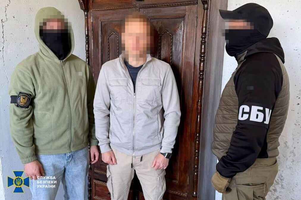 Кріт у десанті: на Харківщині СБУ викрила колишнього адвоката, який мобілізувався до ДШВ заради ФСБ - фото 1