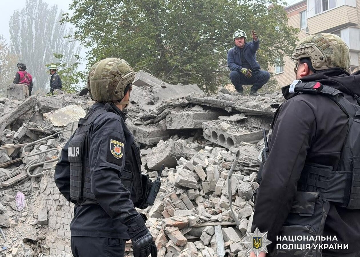 Удар ворожих дронів по Івано-Франківську: кількість жертв зросла до трьох осіб - фото 1