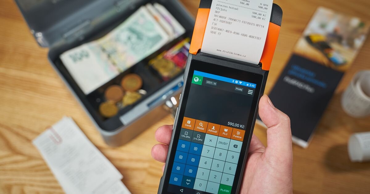 Кабмін передумав піднімати ПДВ: чому бізнесу зарано зітхати з полегшенням - фото 1