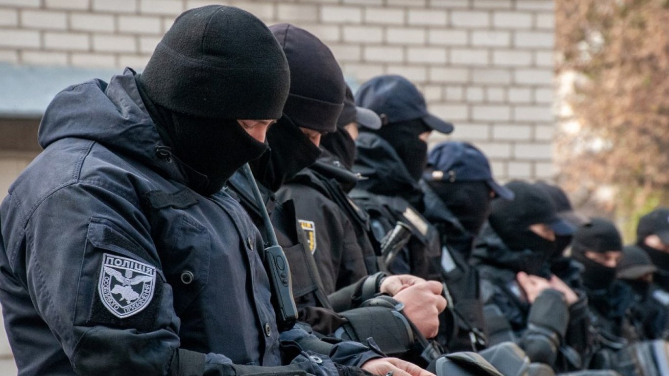 Поліцію та ТЦК хочуть розвести по закону: у Раді зареєстрували новий законопроєкт про доставку до військкоматів - фото 1