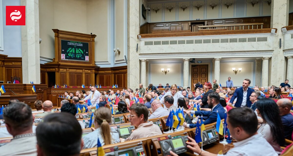 Видихнули, але ненадовго: Рада розблокувала понад $4 млрд від ЄС - фото 1