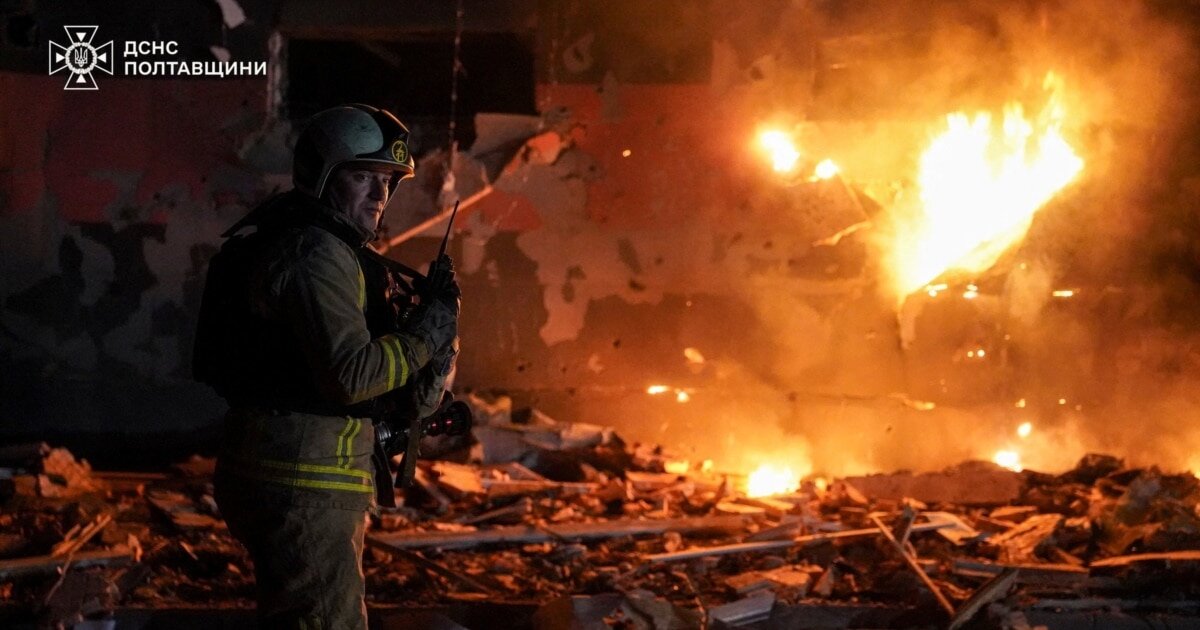 Удар по приватному сектору Полтави: ворожий дрон убив людину та пошкодив будинки - фото 1