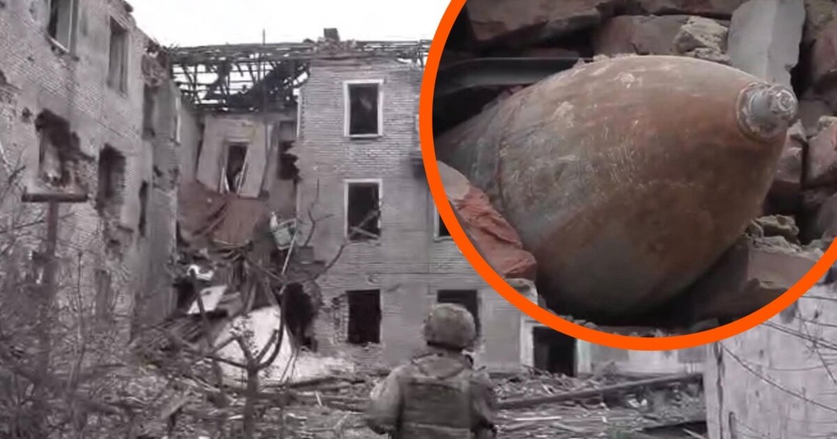 «Слухаємо небо і біжимо»: як російські авіабомби та FPV-дрони перетворюють Білозерське на руїни - фото 1