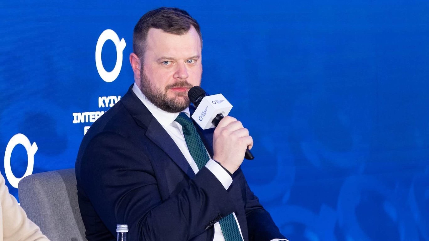 «Теплий светр не ховайте»: у Нафтогазі накопичили рекордні запаси газу, але легкої зими не обіцяють - фото 1