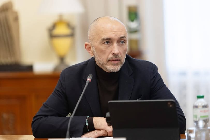 Гроші дорожчають: НБУ підвищив облікову ставку до 16,5% і заморозив її надовго - фото 1