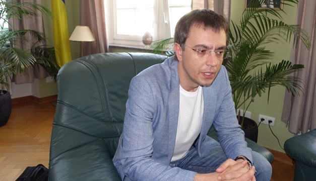 Владимир Омелян
