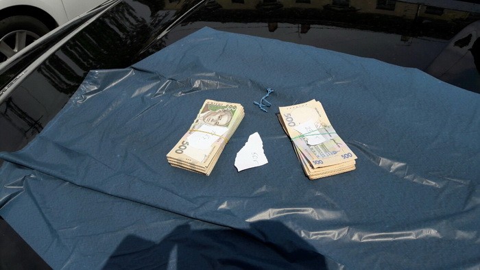 В Николаеве на взяточничестве поймали замначальника Фискальной службы области - 9845 В Николаеве на взяточничестве поймали замначальника Фискальной службы области - фото 9845