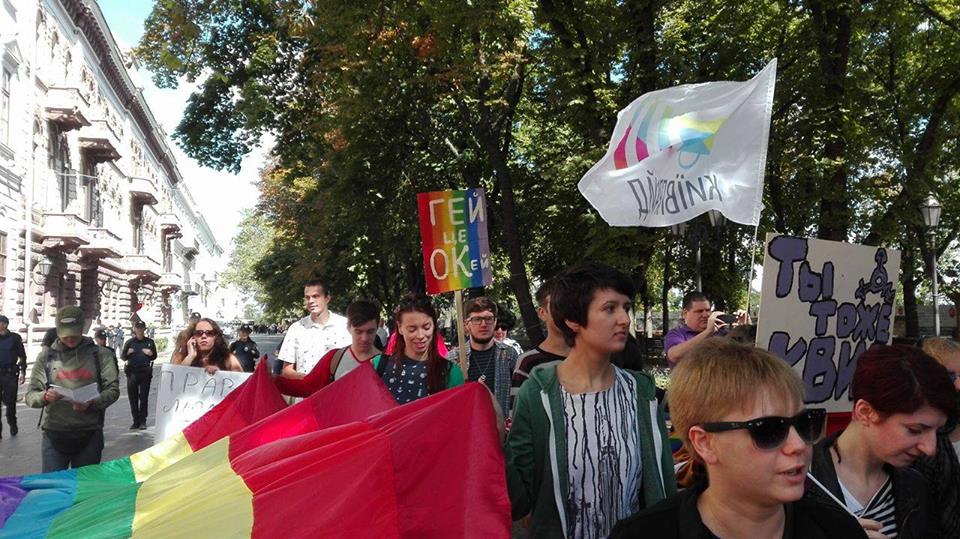 Полиция задержала 20 человек за попытку устроить беспорядки на Марше равенства в Одессе - 8587 Полиция задержала 20 человек за попытку устроить беспорядки на Марше равенства в Одессе - фото 8587