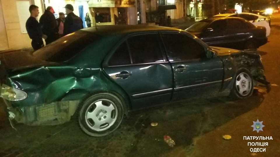 В Одессе виновник ДТП открыл стрельбу по прохожим - 15233 В Одессе виновник ДТП открыл стрельбу по прохожим - фото 15233