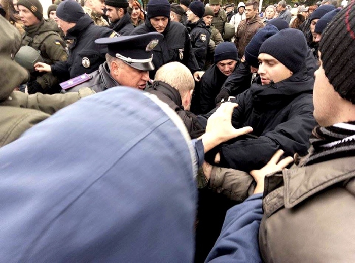 В Одессе произошла потасовка между пророссийскими активистами и