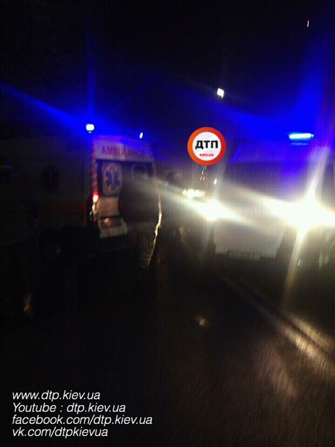 В Борисполе пьяный водитель врезался в авто волонтеров - есть пострадавшие - 22096 В Борисполе пьяный водитель врезался в авто волонтеров - есть пострадавшие - фото 22096