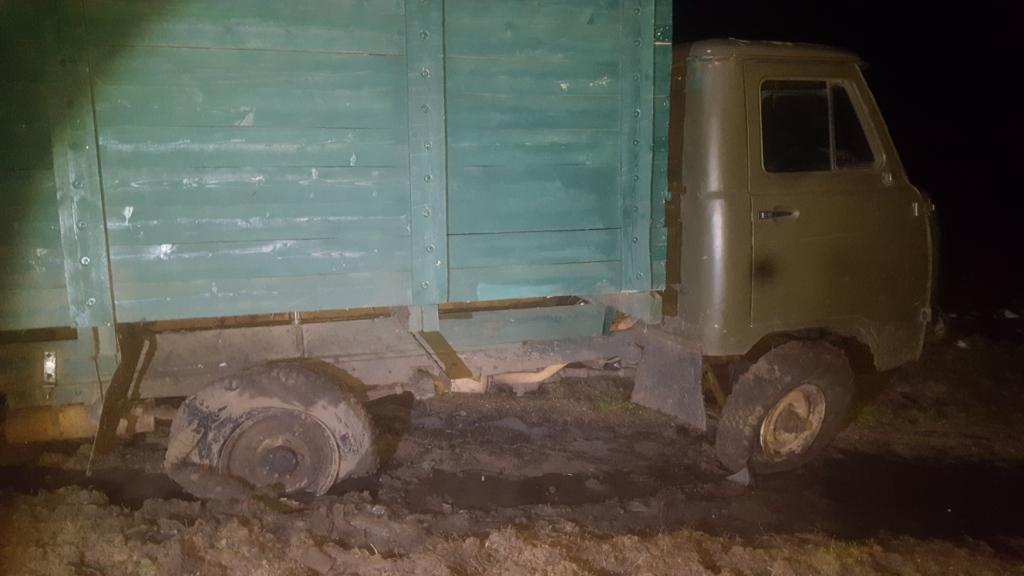 Украинцы со стрельбой пытались провезти в Россию контрабанду автозапчастей - 22665 Украинцы со стрельбой пытались провезти в Россию контрабанду автозапчастей - фото 22665