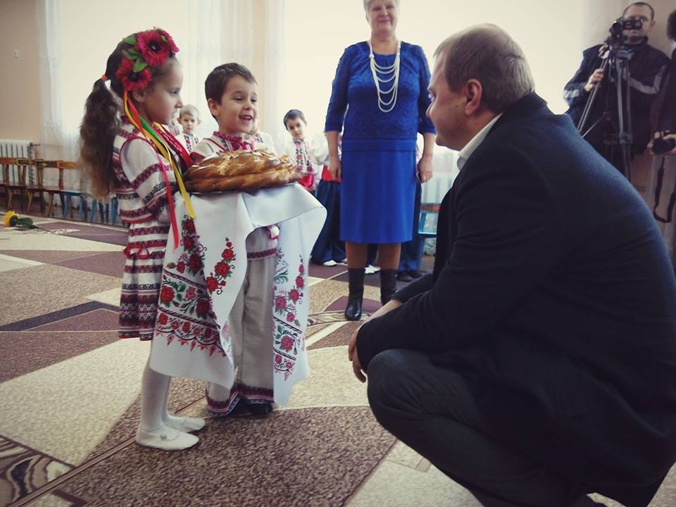 Дети знакомятся с властью - 23349 Дети знакомятся с властью - фото 23349