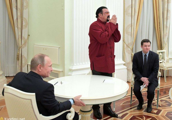 Стивен Сигал заслужил уважение среди российских бандитов - 24189 Стивен Сигал заслужил уважение среди российских бандитов - фото 24189