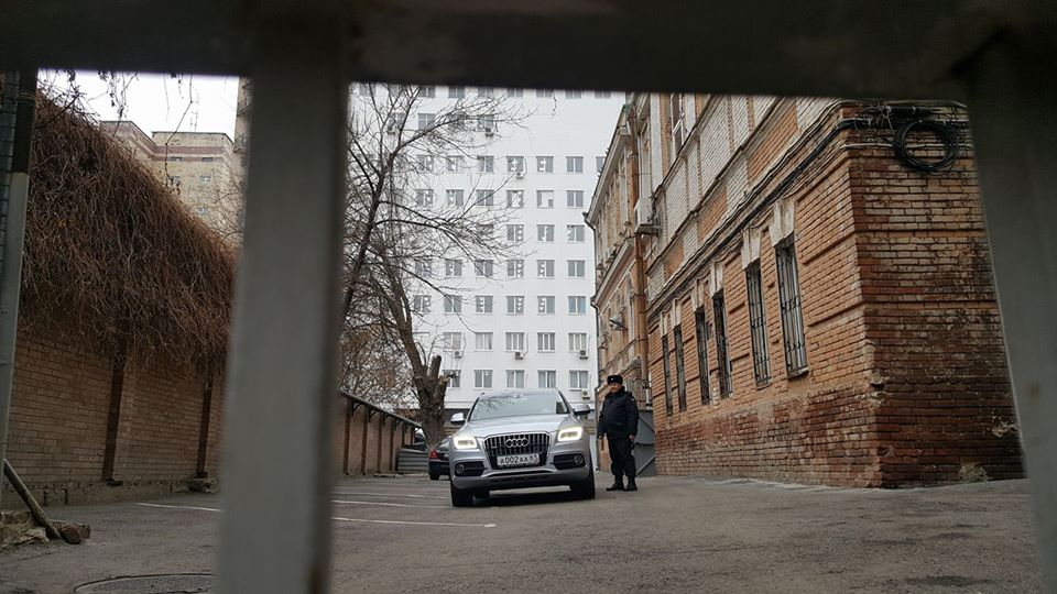 Допрос Януковича: онлайн-трансляция - 23359 Допрос Януковича: онлайн-трансляция - фото 23359