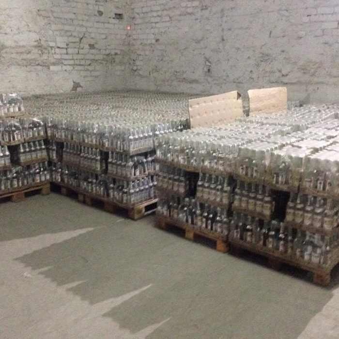 СБУ изъяла партию контрафактного алкоголя на три миллиона гривен в Херсоне
- 24562 СБУ изъяла партию контрафактного алкоголя на три миллиона гривен в Херсоне
- фото 24562