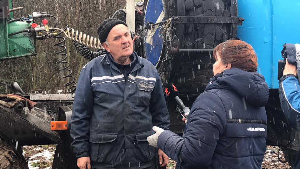 Завтра в Киев доставят главную елку Украины (фото)
- 24523 Завтра в Киев доставят главную елку Украины (фото)
- фото 24523