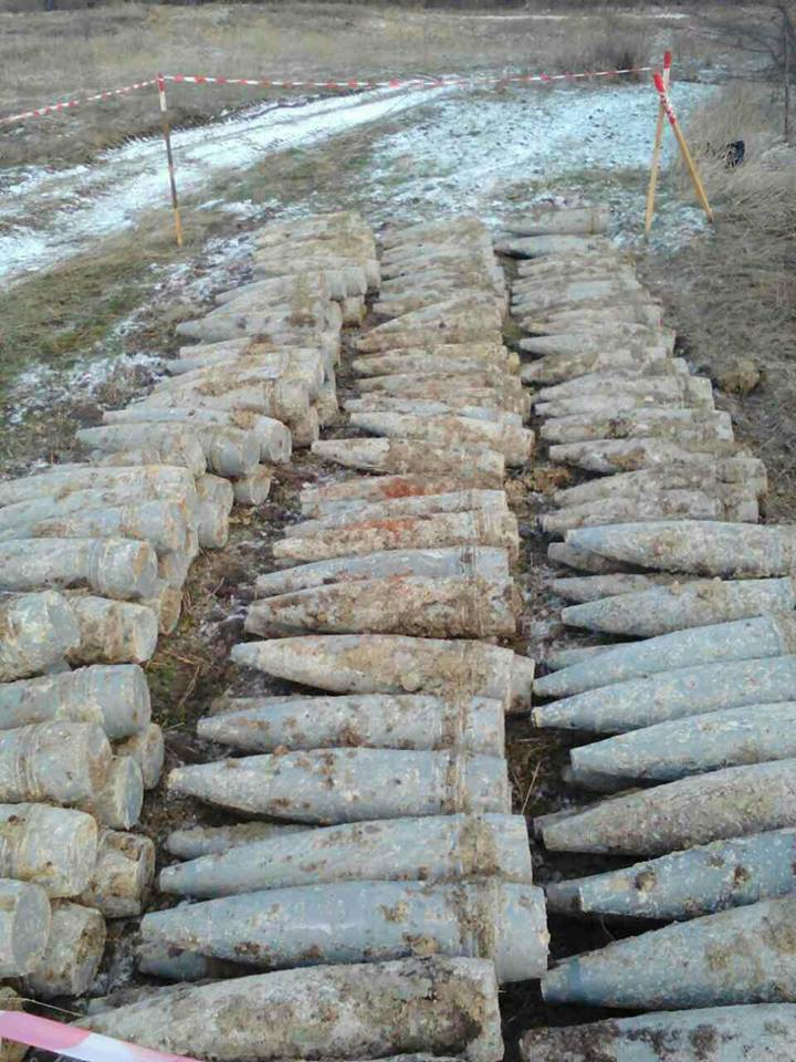 В зоне АТО найден тайник с 165 снарядами
- 24380 В зоне АТО найден тайник с 165 снарядами
- фото 24380
